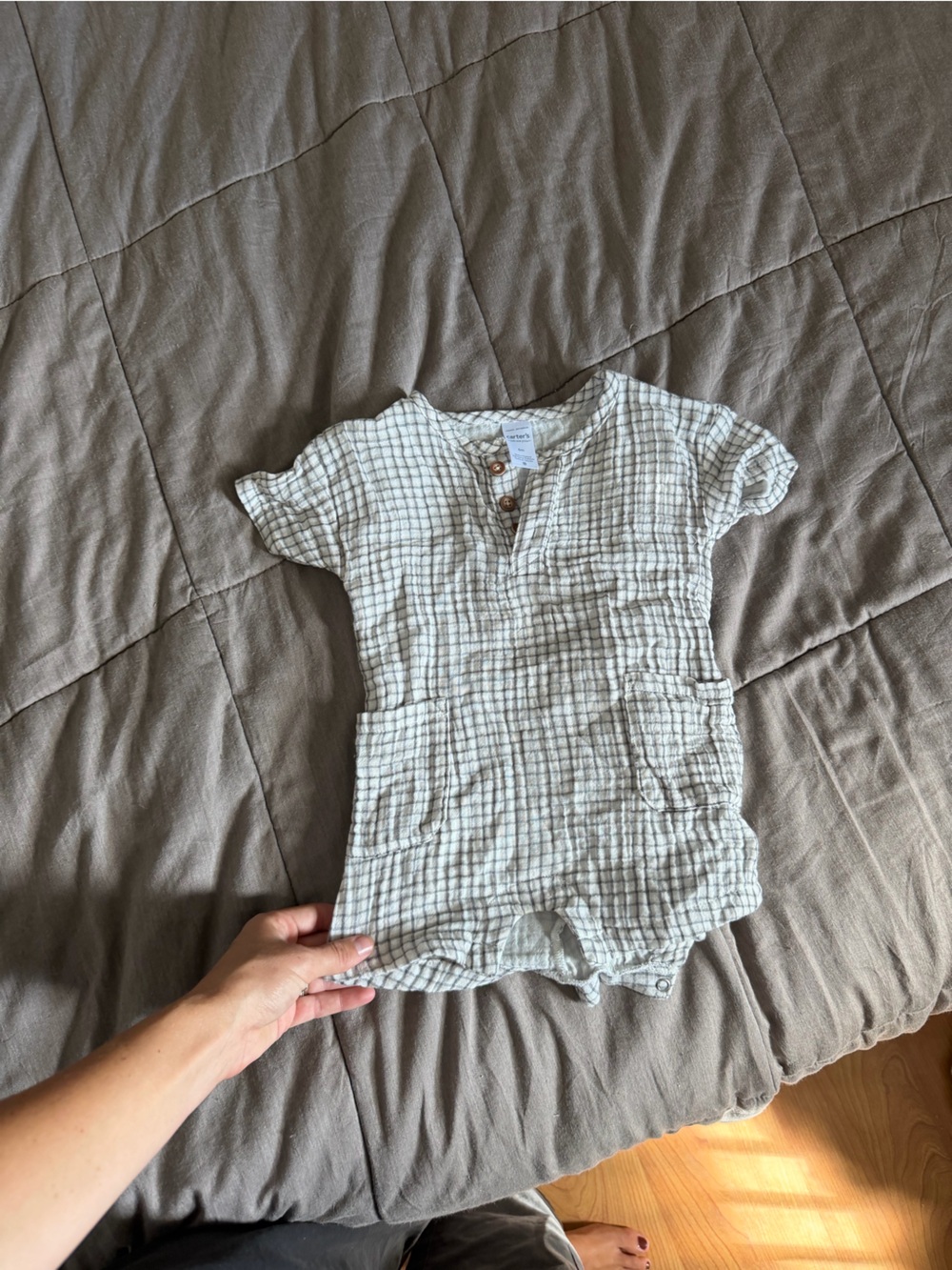 CARTERS ROMPER - Picture 7 of 9